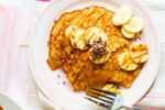 Creps de plátano con mantequilla de almendras